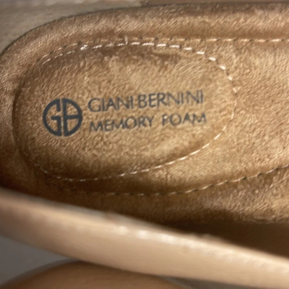 Giani Bernini Women's Valentinaa Memory Foam Ankle Strap Block Heel Pumps.8.5 - Picture 7 of 11